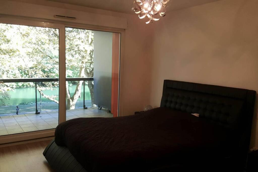 Superbe Duplex Au Nouveau Bassin Avec Vue Superbe Mulhouse Buitenkant foto